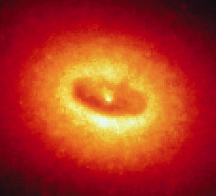 the-hub-of-galaxy-ngc-4261-1992_49575478036_o-740x672.jpg